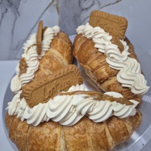 Croissant Lotus